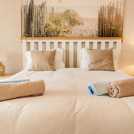 Harmonious&well Decorated T3 * لاغوس